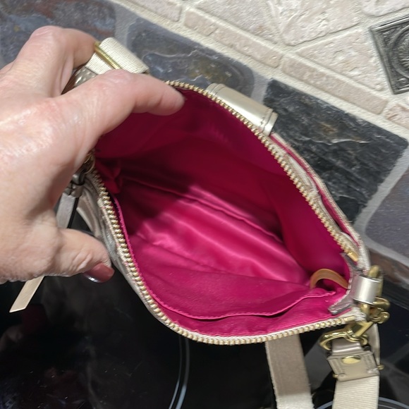 EUC Vintage Coach Poppy Daisy Outline Metallic Crossbody tan and pink - Picture 9 of 16